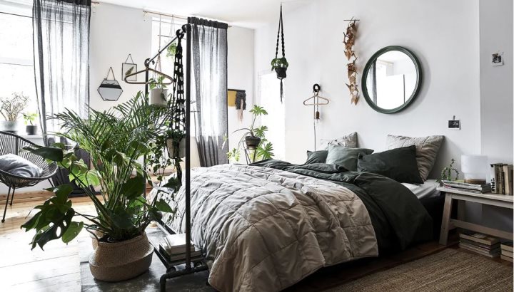 Home visit: a bedroom organized for calm